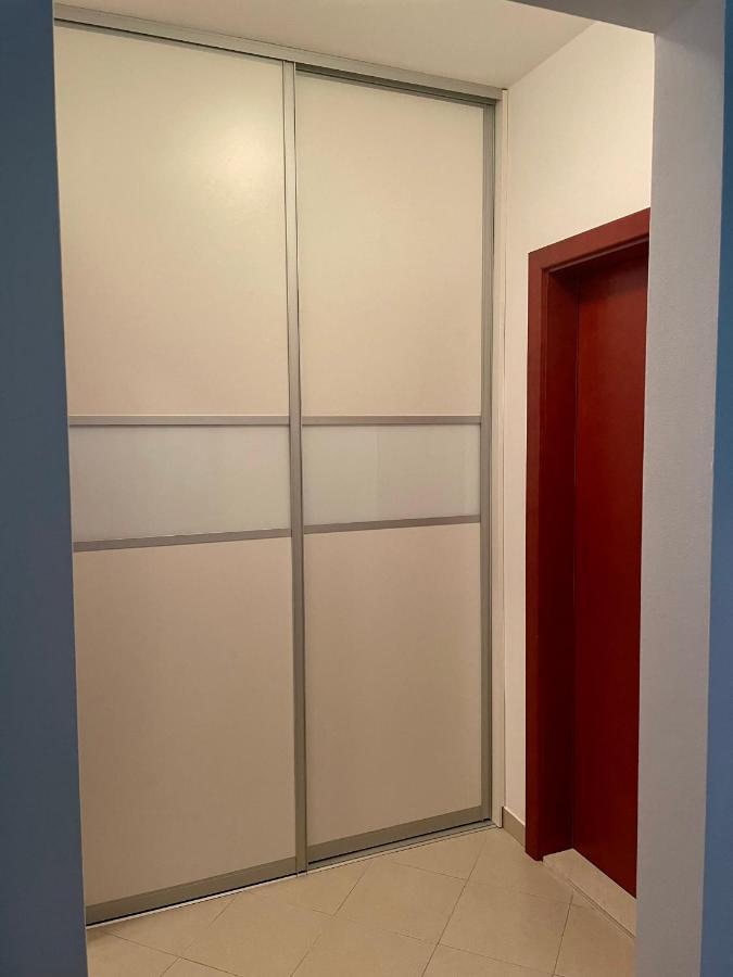 Aurelia Apartment *